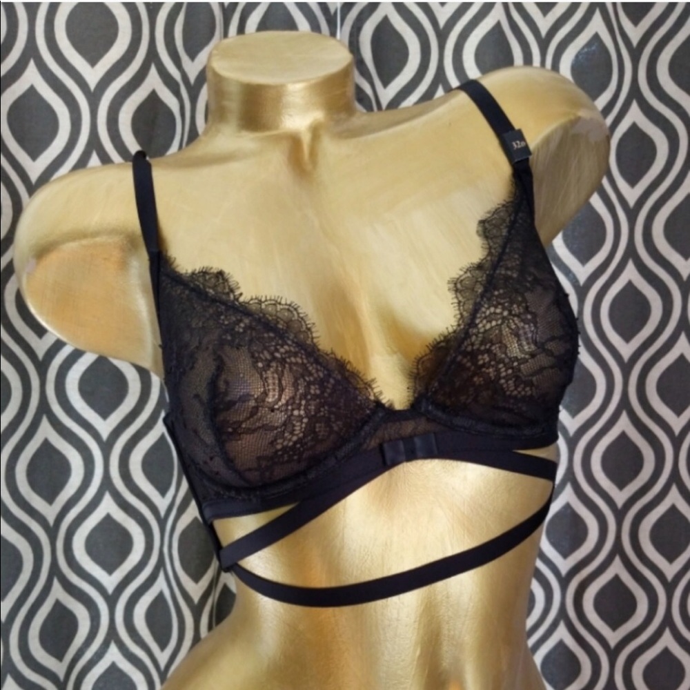 NWT VS Very Sexy lace Bra